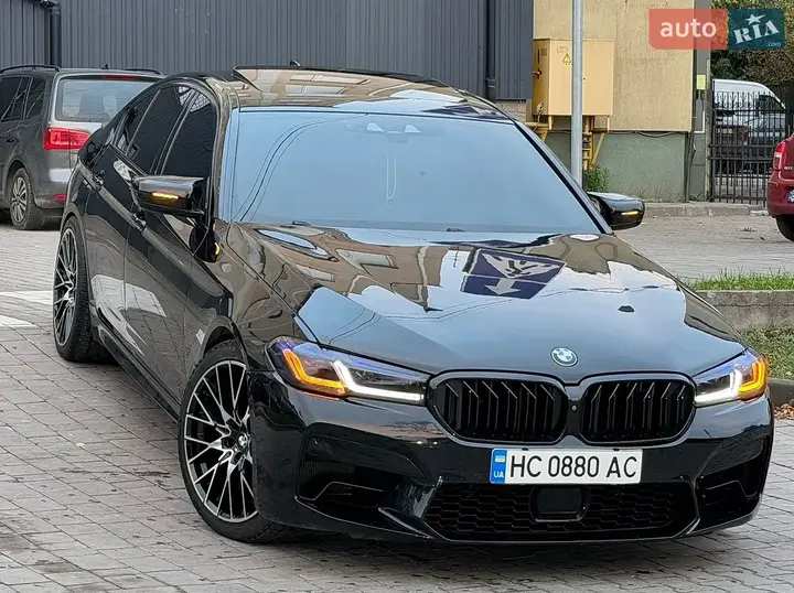 BMW 5 Series 2018 photo 2