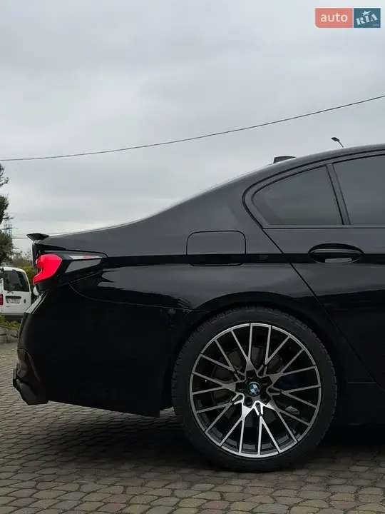 BMW 5 Series 2018 photo 4