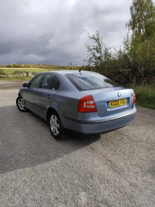 Skoda Octavia 2008 photo 2