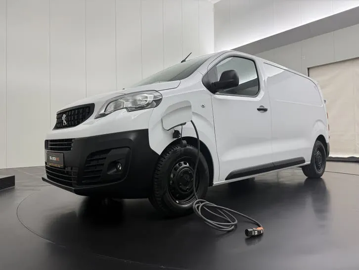Peugeot E-Expert 2023 photo 3