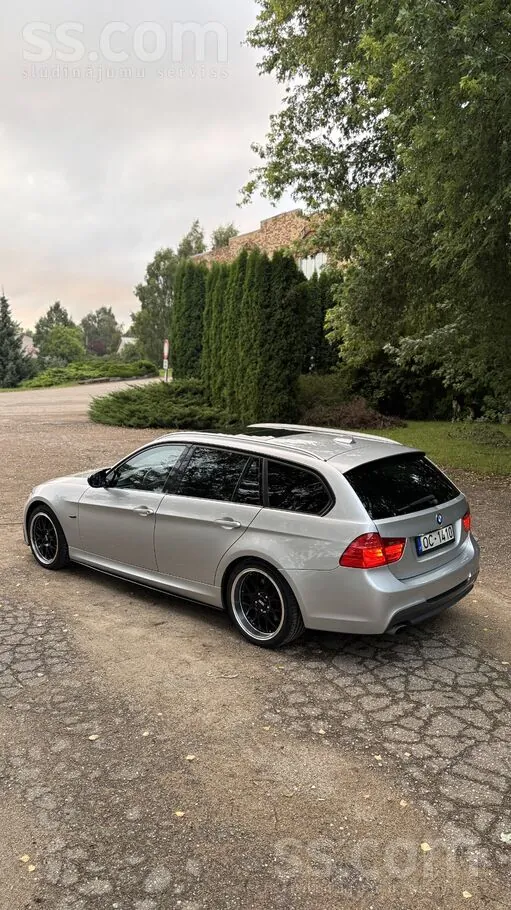 BMW E91 320D