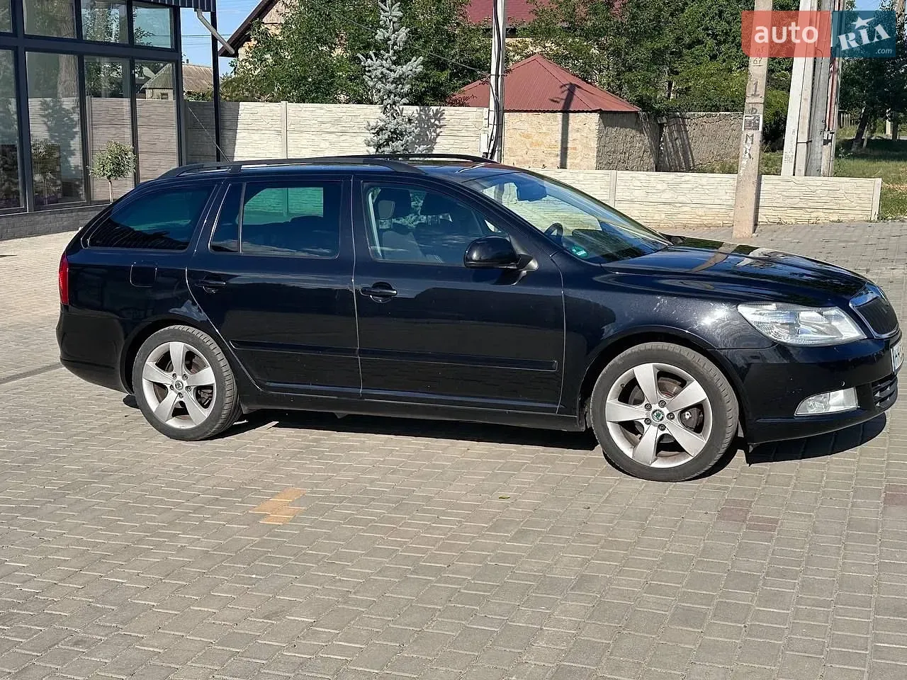 Skoda Octavia 2010 photo 4