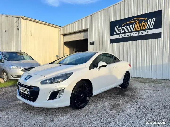 Peugeot 308 2011 photo 3