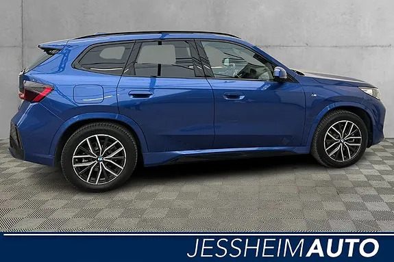 BMW Ix1 2023 photo 3