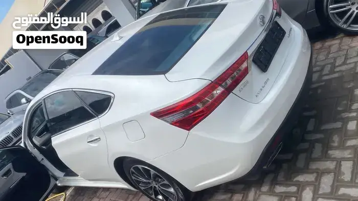 Toyota Avalon 2014 photo 2