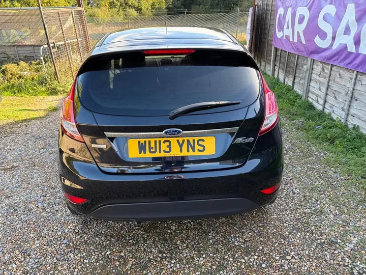 Ford Fiesta 2013 photo 4
