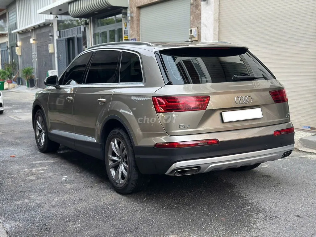 Audi Q7 2017 photo 4