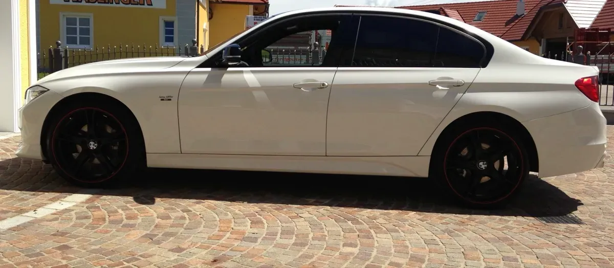 BMW 3 Series 2013 photo 2