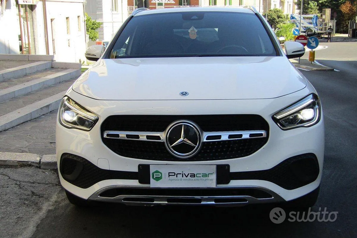 Mercedes-Benz Gla 2023 photo 2