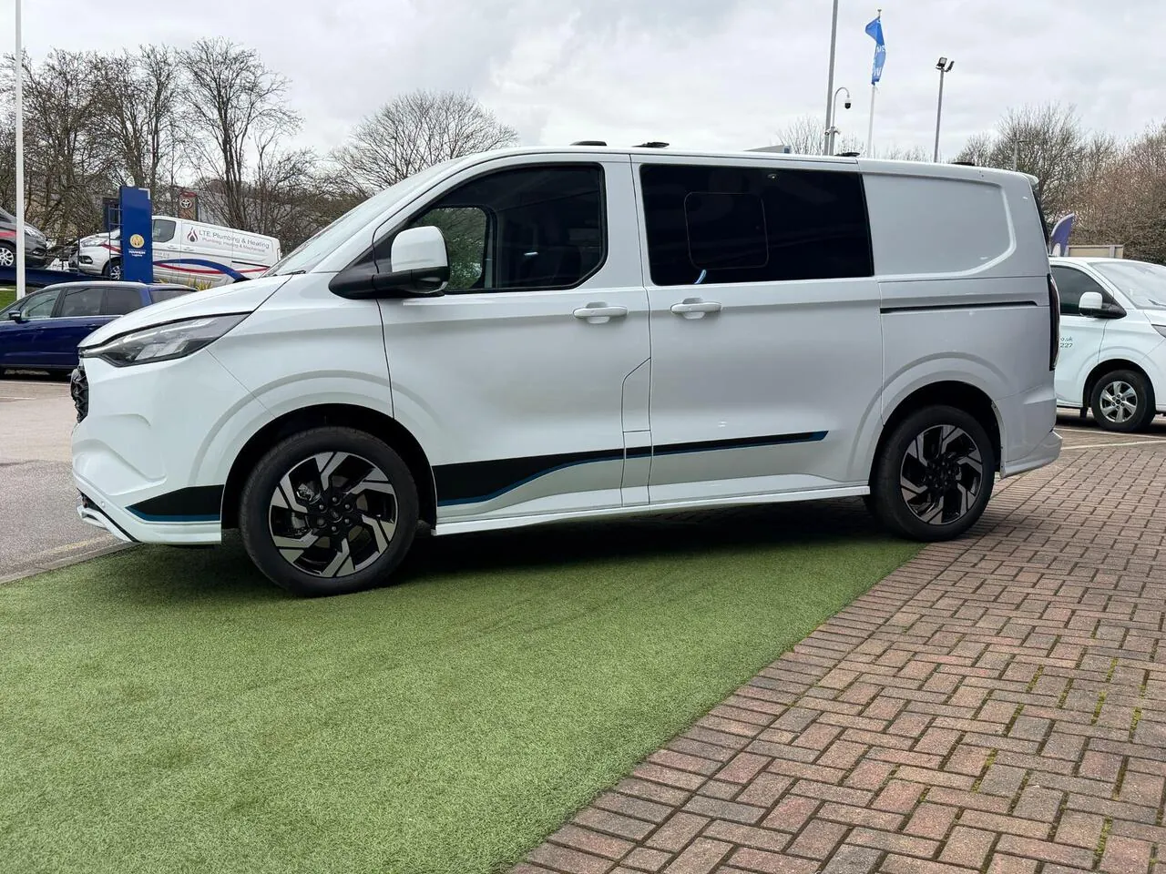 Ford Transit Custom photo 3