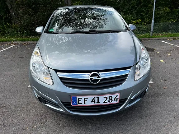 Opel Corsa 2010 photo 3