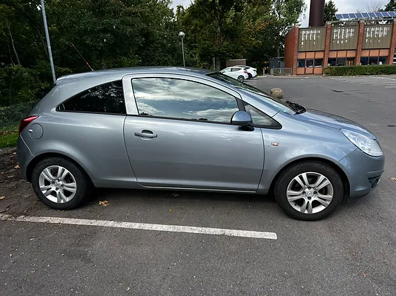 Opel Corsa 2010 photo 5