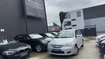 Suzuki Liana