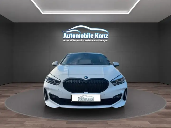 BMW 118 1 Limousine