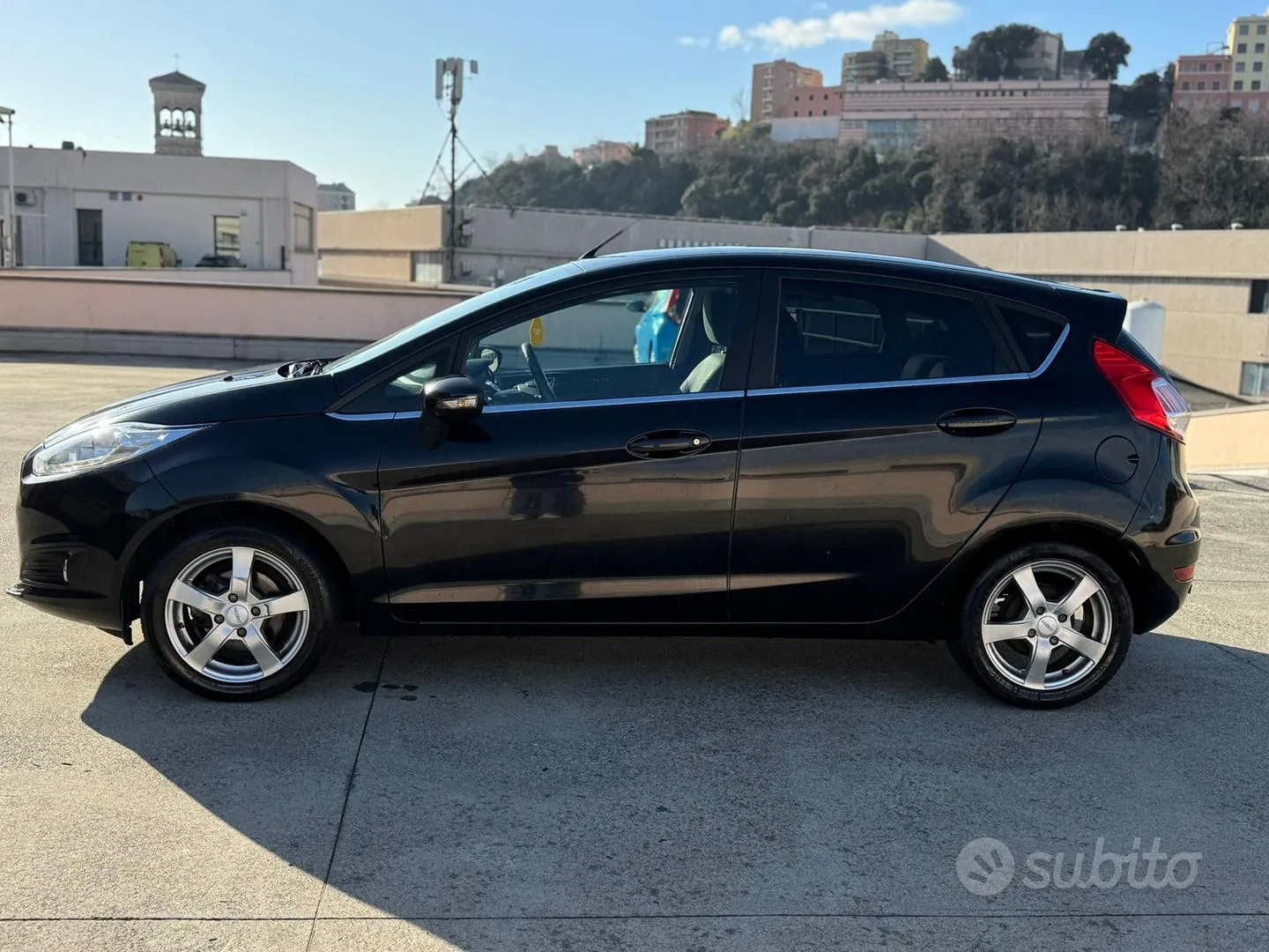 Ford Fiesta 2016 photo 2