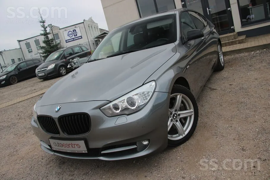 BMW 530D 2010 photo 2