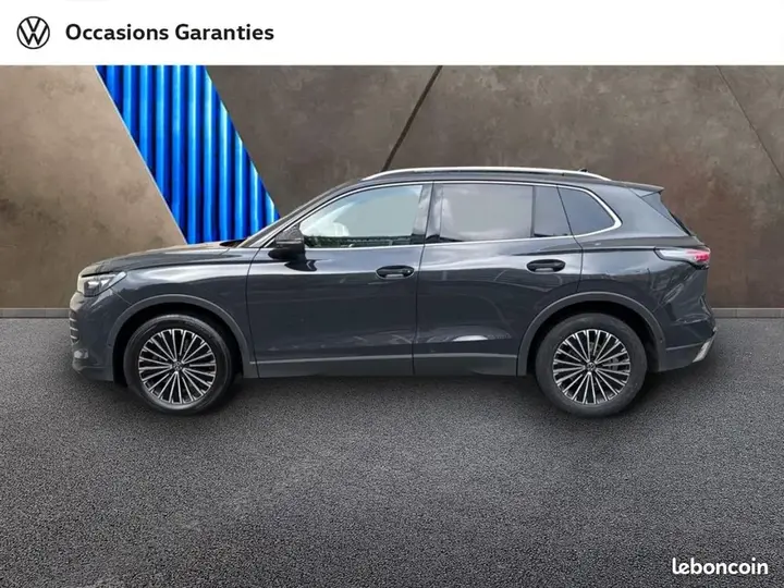 Volkswagen Tiguan 2024 photo 2