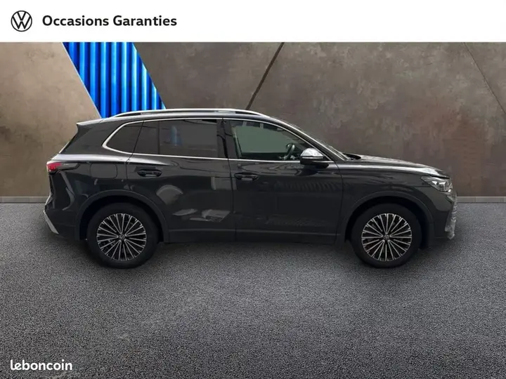 Volkswagen Tiguan 2024 photo 5