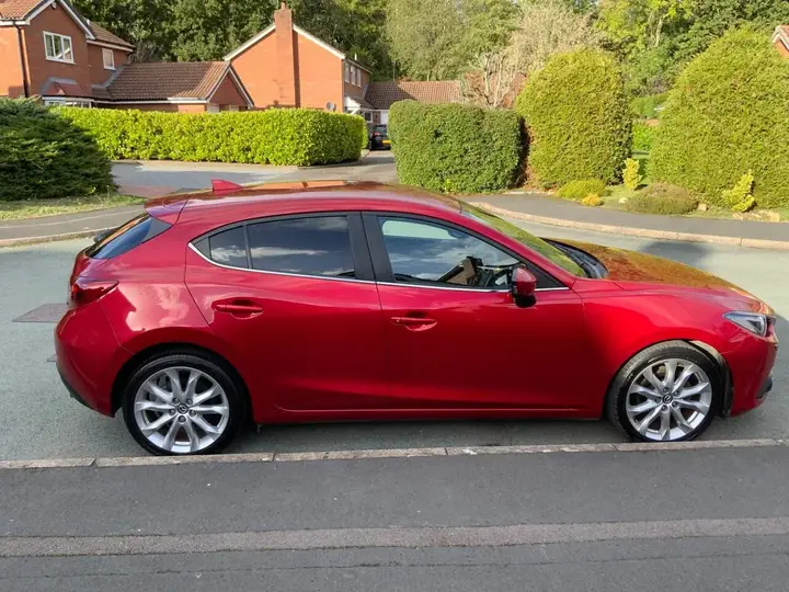 Mazda Mazda3 2016 photo 2