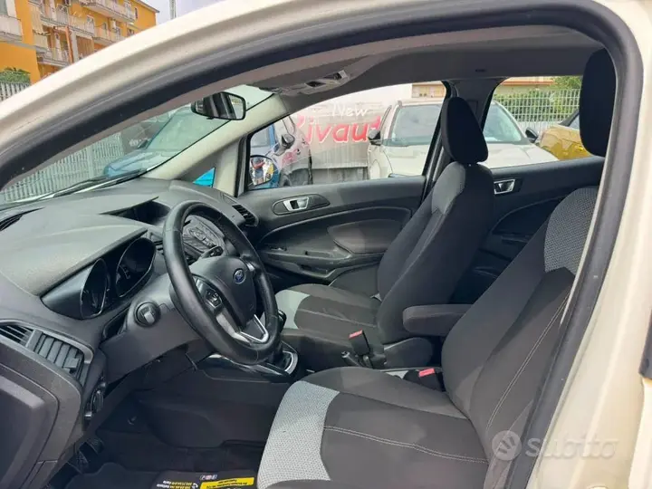Ford Ecosport 2015 photo 4
