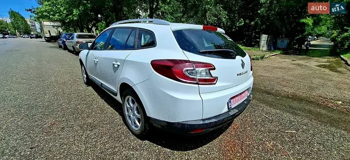 Renault Megane 2013 photo 4