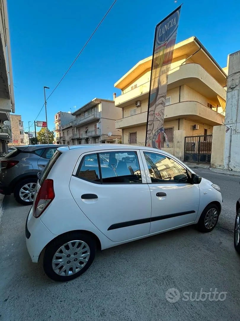 Hyundai I10 2010 photo 2