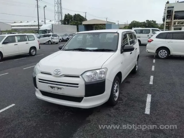 Toyota Probox Van 2021 photo 2