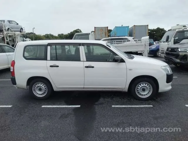 Toyota Probox Van 2021 photo 5
