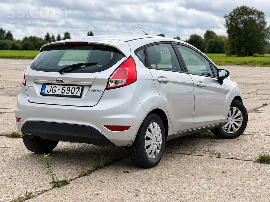 Ford Fiesta 2013 photo 3
