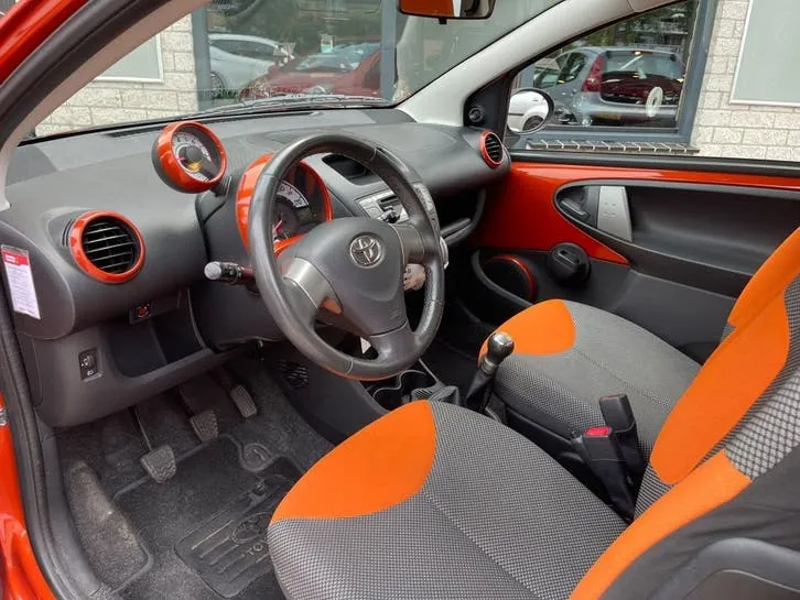 Toyota Aygo 2012 photo 2