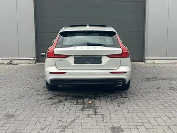 Volvo V60 2020 photo 3