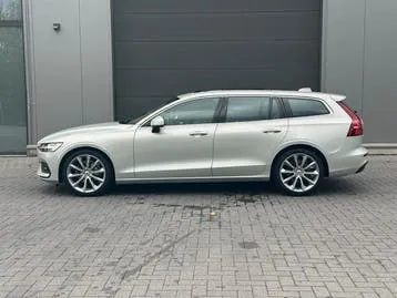 Volvo V60 2020 photo 2