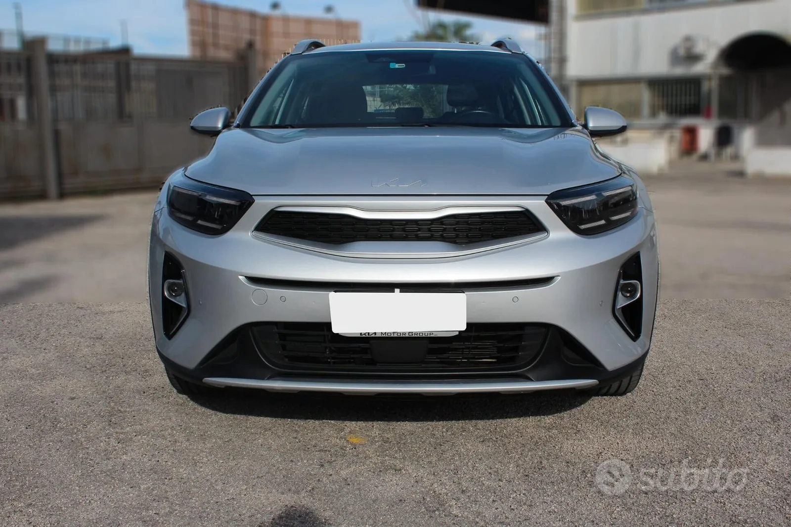 Kia Stonic 2023 photo 2