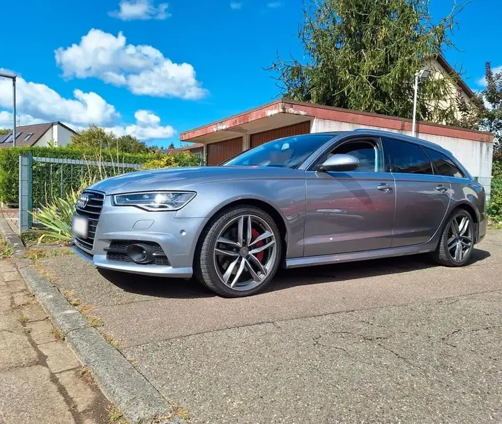 Audi A6 Avant