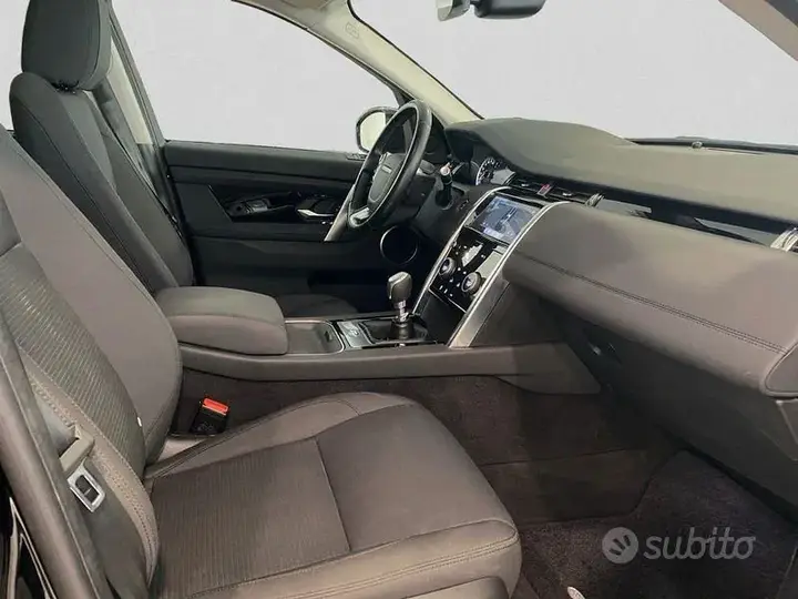 Land Rover Discovery Sport 2020 photo 3