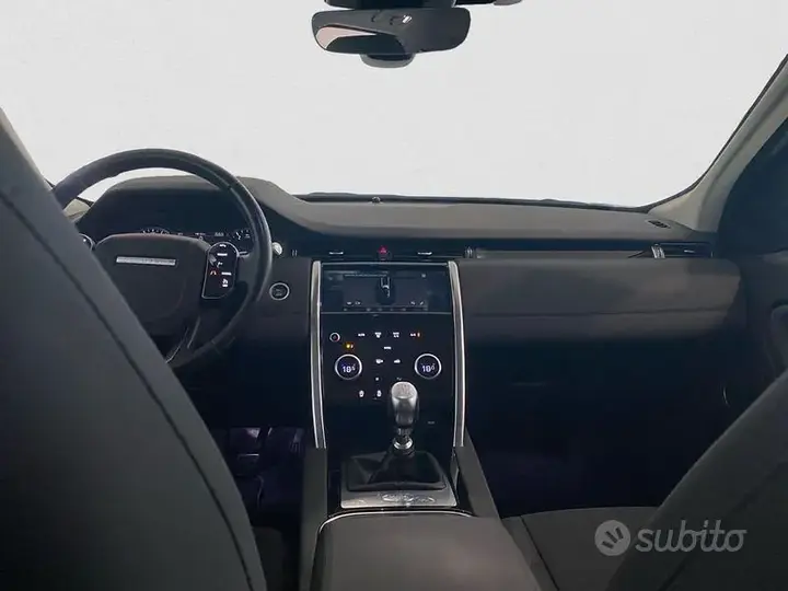 Land Rover Discovery Sport 2020 photo 4