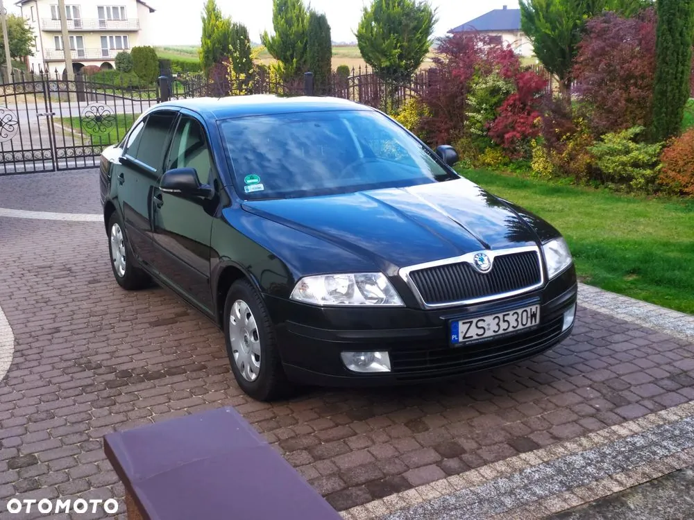Skoda Octavia 2011 photo 2