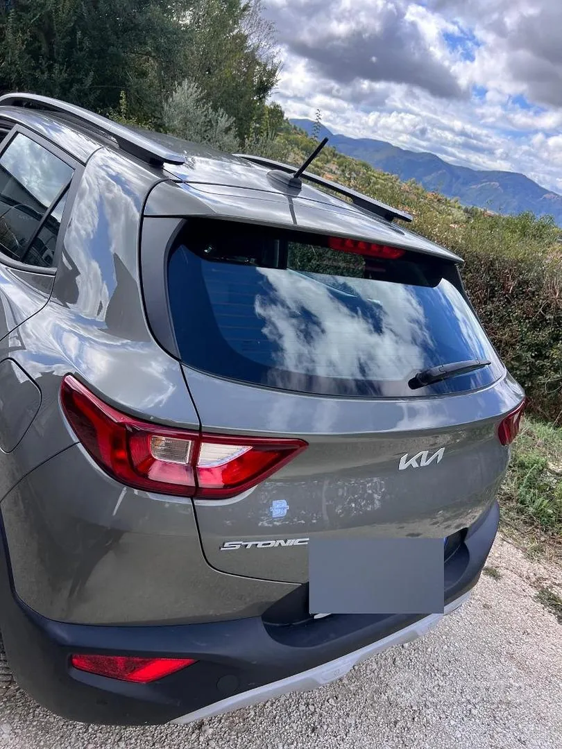 Kia Stonic 2022 photo 2
