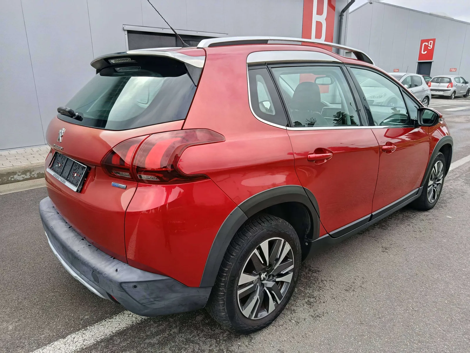 Peugeot 2008 2016 photo 3