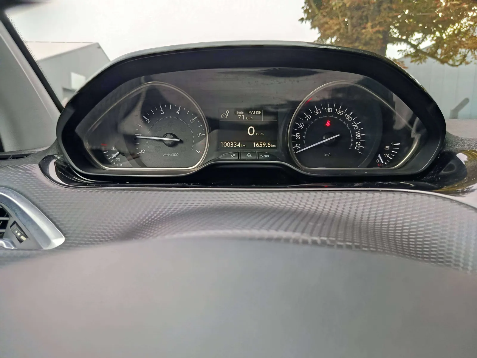 Peugeot 2008 2016 photo 5