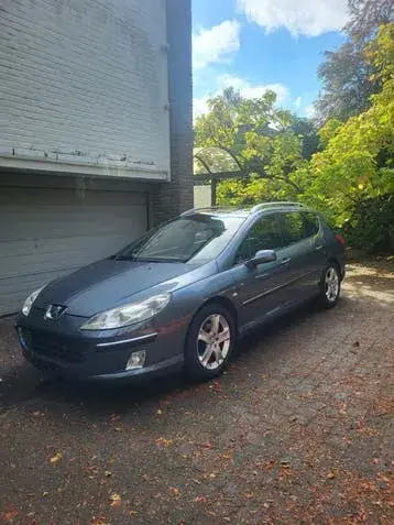 Peugeot 407