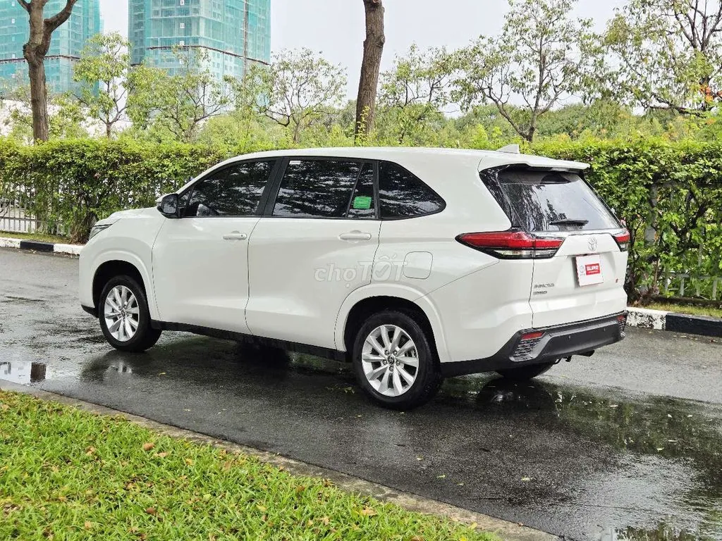 Toyota Innova Cross 2025 photo 4