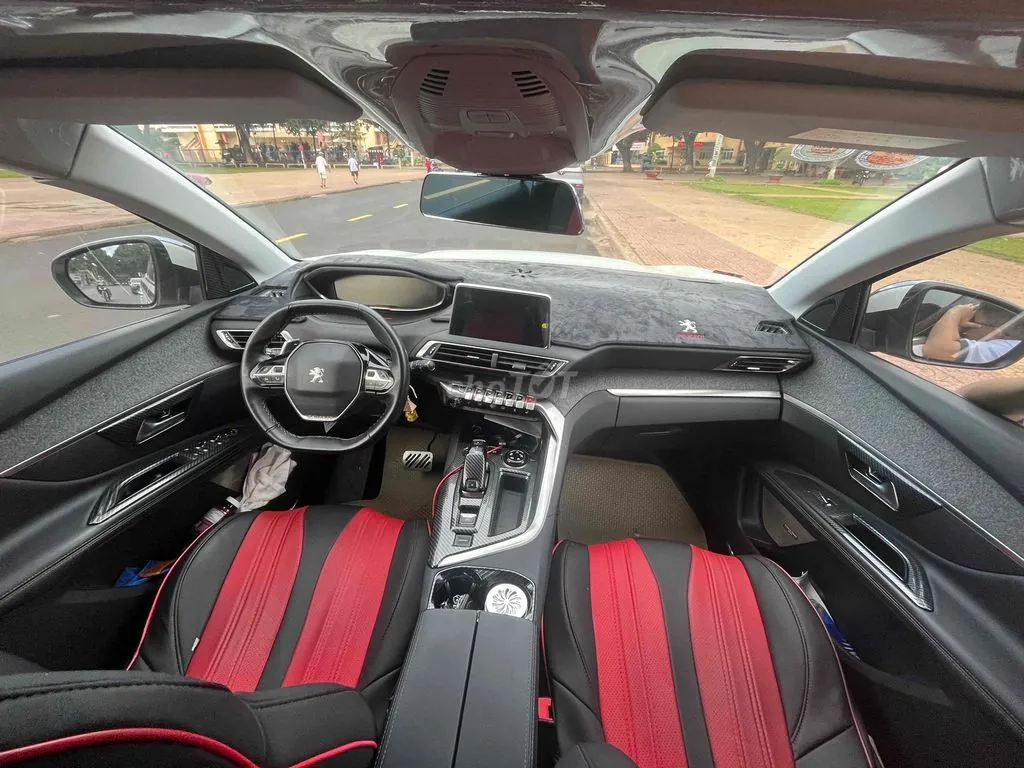 Peugeot 3008 2019 photo 2