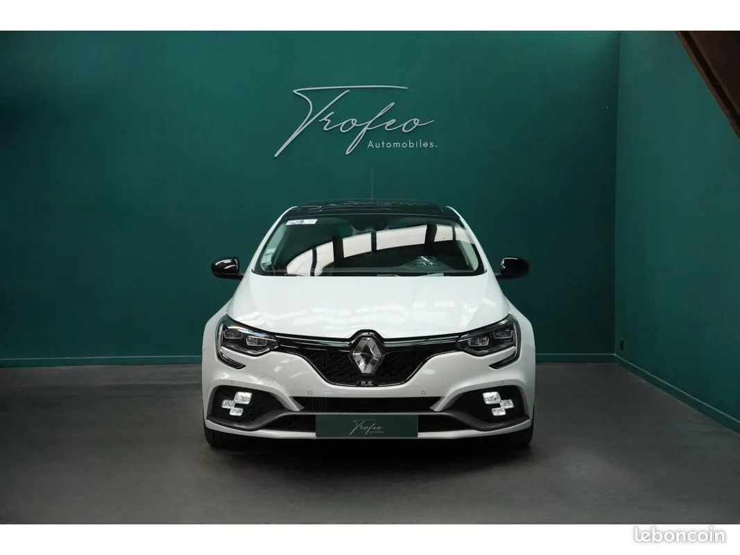 Renault Megane 2019 photo 2