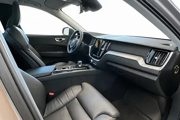 Volvo Xc60 2025 photo 5