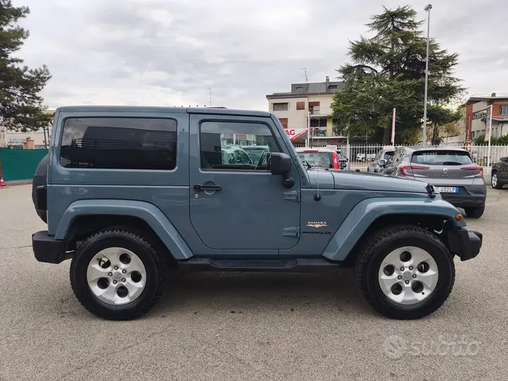 Jeep Wrangler 2014 photo 3