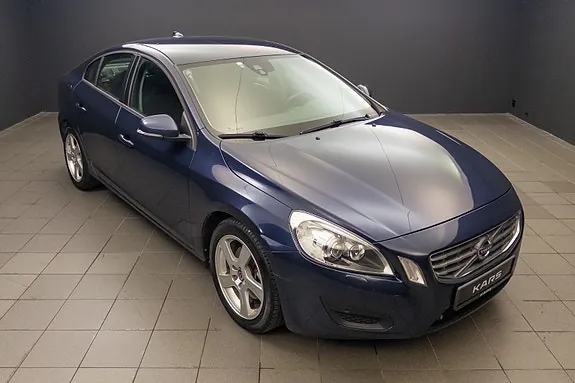 Volvo S60 2013 photo 2