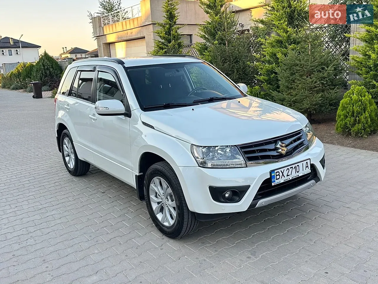 Suzuki Grand Vitara 2017 photo 2