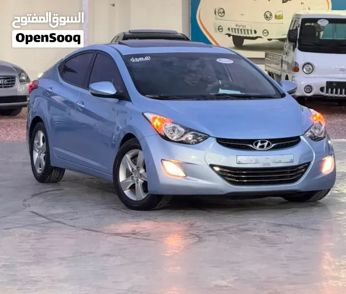 Hyundai Avante 2010 photo 2