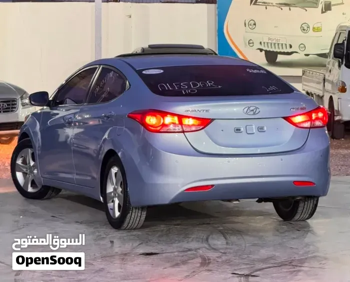 Hyundai Avante 2010 photo 3